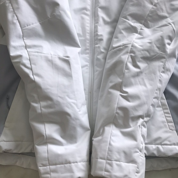 Columbia Tipton Peak Insulated Jacket - Picture 10 of 10